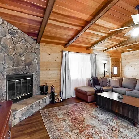 Vista Sugarloaf Villa